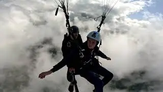Полете не во сне, а наяву. Свободный полет над горами, облаками и морем.