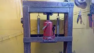 самодельный гидравлический пресс из домкрата 10 тонн