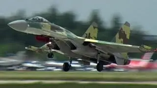 SUKHOI SU-35S Сухой Су-35C - 25 TONS OF STEROIDS @ MOSCOW AIRSHOW