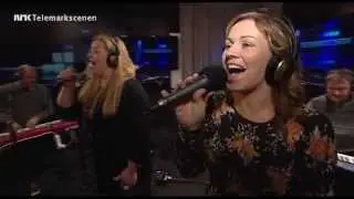 LENA OG JANNICKES JULESHOW 2014