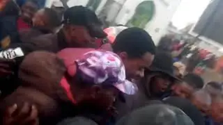 Iringa mashine tatu wadada wakiwa hawana heshima mbele ya jamii ya watu