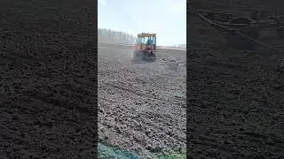 ДТ-75 Старая калоша из СССР продолжает работать #дт75 #синийтрактор #dt75