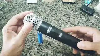 Usando Célula de bateria de notebook em microfone sem fio 😎