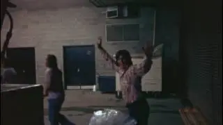 Led Zeppelin fans get into concert free [Footage from 1973 Madison Square Garden, New York]