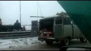 Авария на Юбилейном мосту,Ярославль 29.12.12mp4