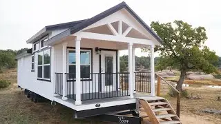 Absolutely Gorgeous Lark Tiny Home Living Has Perfect Space