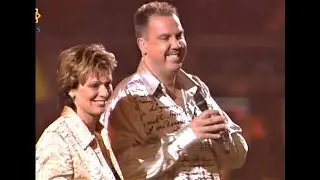 Lucas & Gea  -  Rood zijn de rozen