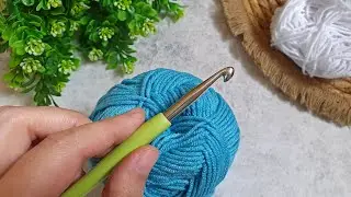 Charming and easy! This is a simple crochet pattern, but with a twist! Crochet.