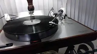 Luxman pd-272 turntable. Horiatis76.com