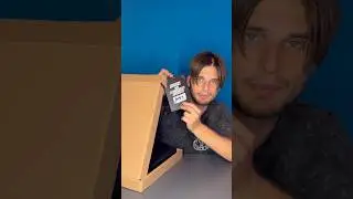 Распаковка мерча от Димы Масленникова