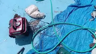 течь на борту.. идём смотреть)