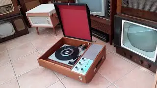 THE 1972 ULTRA 6042 RECORD PLAYER. A FULLY REBUILT BEAUTY!