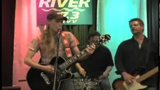 HotWingJones - Rheannin - Live From The Loft