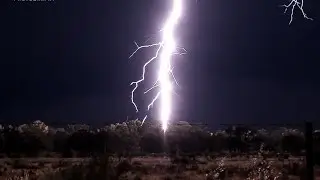 Epic Australian lightning barrage