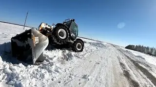 Трактор застрял в снегу. Телескопический погрузчик JCB. Зима 2021.
