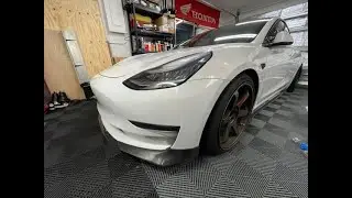 TESLA MODEL 3 WRAPPED IN 3M FLIP GHOST PEARL WHITE