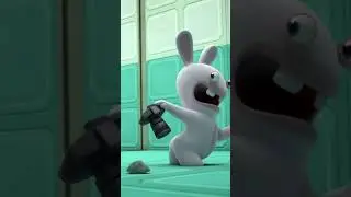 Photographier derrière 🤖 | Les Lapins Crétins Invasion 🐰 #shorts