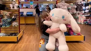 GIANT viral CINNAMOROLL Huge Sanrio Big Build A Bear