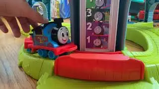 unboxing my first Thomas & Friends train table all engines go