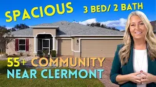 Don't Miss Out On This Spacious 3 Bedroom Home w/ Huge Garage And Golf Cart Bay Near Clermont Fl!