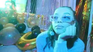 Holidaze Unwrapped 2021 | rue21