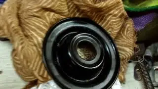 Верхняя тарелка пружины Пассат Б3 Б4 Sakes 6224100201 аналог VAG 1J0412341 не лезет на шток