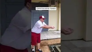 Hal absurd yg gue lakuin di sekolah pas hujan 😂 