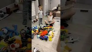 Лайфхак, как быстро убрать игрушки. 