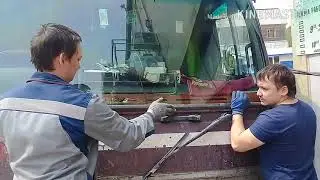 Дальнобой по Сибири и ДВ на пятаке. Замена лобового стекла.
