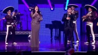 Carlos Torres y Joanna cantan “Sombras Nada Más” en la gran final