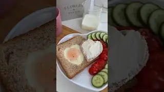 Быстрый завтрак🍳🍞 #завтракза5минут #завтрак #завтракрецепт #breakfast #рецептынакаждыйдень