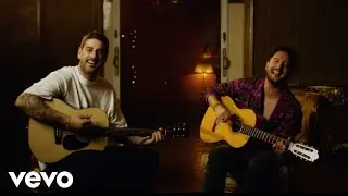 Melendi, Manuel Carrasco - Con La Luna Llena (Video Oficial)