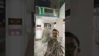 Living like a local in Tokyo, convenience food run 🗼🍜 #shorts #tokyo #minivlog