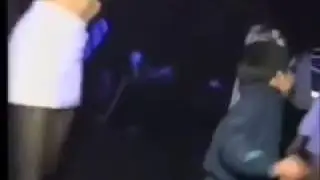 Es viernes y vos tipo...