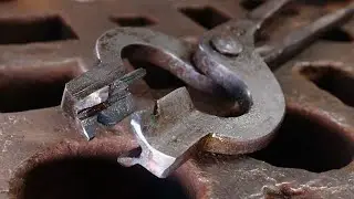Bolt Jaw Tongs from Kens Custom iron