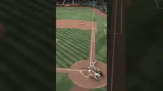 Pawfect Pawfect Freddie Freeman!!! #viral #mlb #mlbtheshow22 #shorts #baseball #mlbbshorts