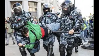 Протестующие избили ПРОТИВНИКА Навального!