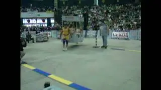 Mariusz Pudzianowski i Sławek Toczek  - lektyka