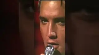 Up close of Elvis saying Uh huh huh , them eyes can literally see right through into my soul 💜