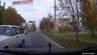 Дедушка на встречке.Донецк ул.Куйбышева.