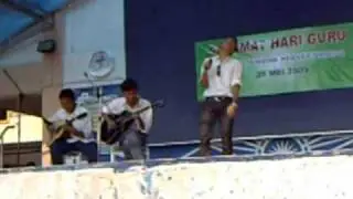 REALIZE performing live in SMKSI