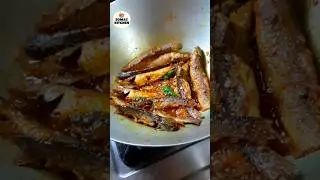 Maa Parshe Tengra macher jhal Banalo #minivlog #somazkitchen #fishcurry