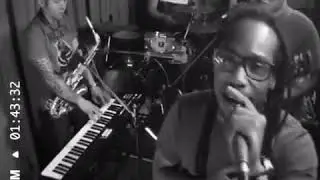 I don’t want to talk about it - Chocolate factory (Official Lyrics Video)