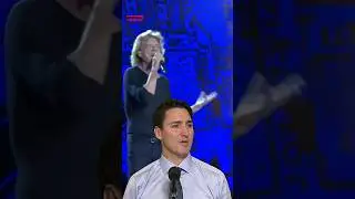 BOOO! #mickjagger reaction to #justintrudeau getting booed. #cndpoli #canadianpolitician