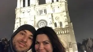 Служба в собор Нотр-Дам де Пари. Notre-Dam de Paris Cathedral.