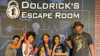 We attempted our first escape room | Kerrgirls