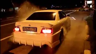 И девушки умеют ездить боком. Chaser jzx100