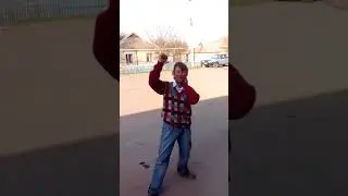 Виталя Зажигает и танцует стриптиз