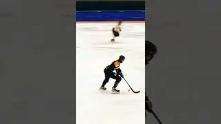 Супер передача в стиле удара от Симона Янссона🔝, и завершение Тремаскина🔥 #хоккейсмячом #bandy #top