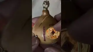 Gourd cottage, a miniature landscape figurine, creates a charming miniature world that immerses